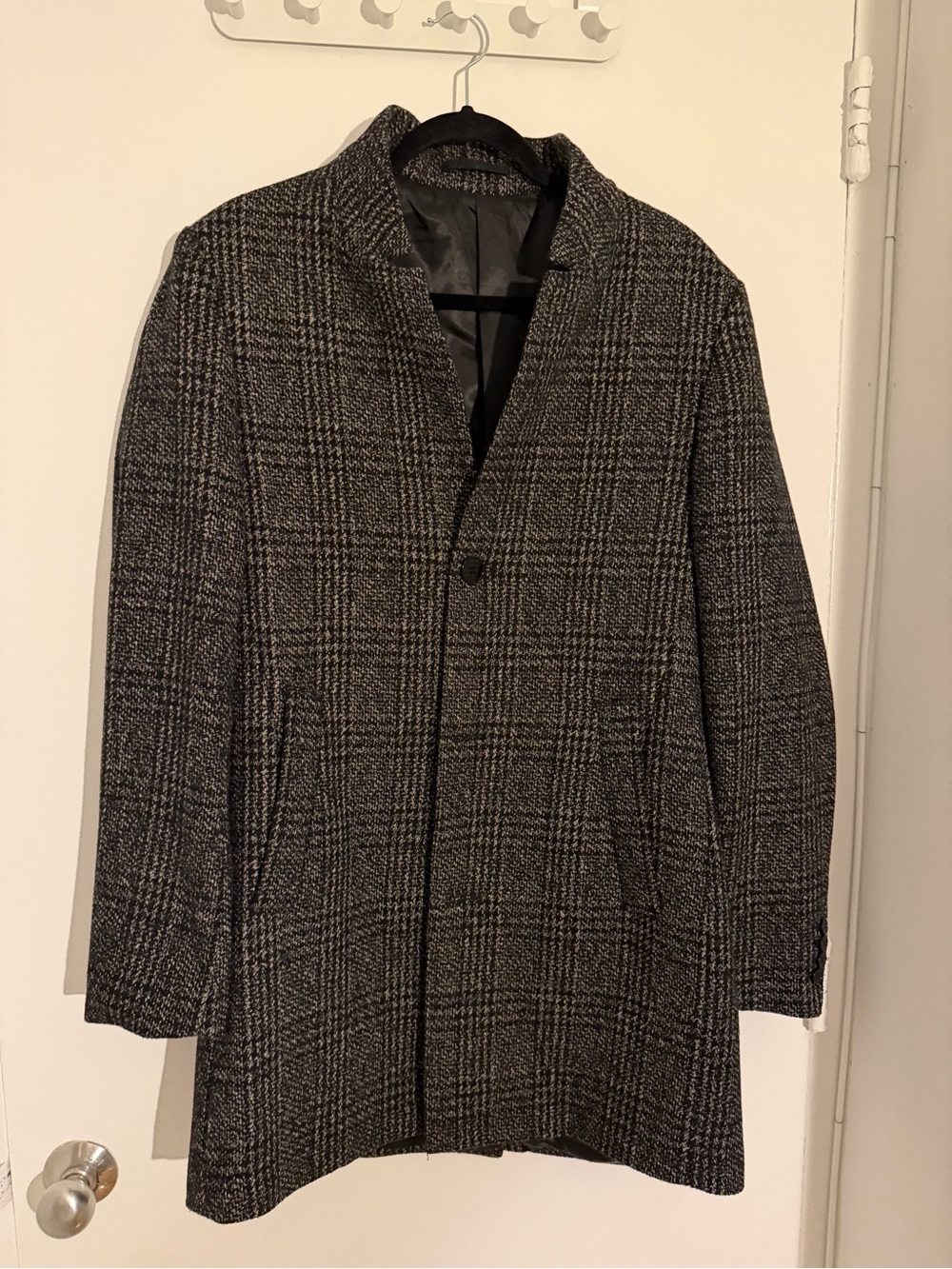 H&M Men's Black & Gray Plaid Overcoat